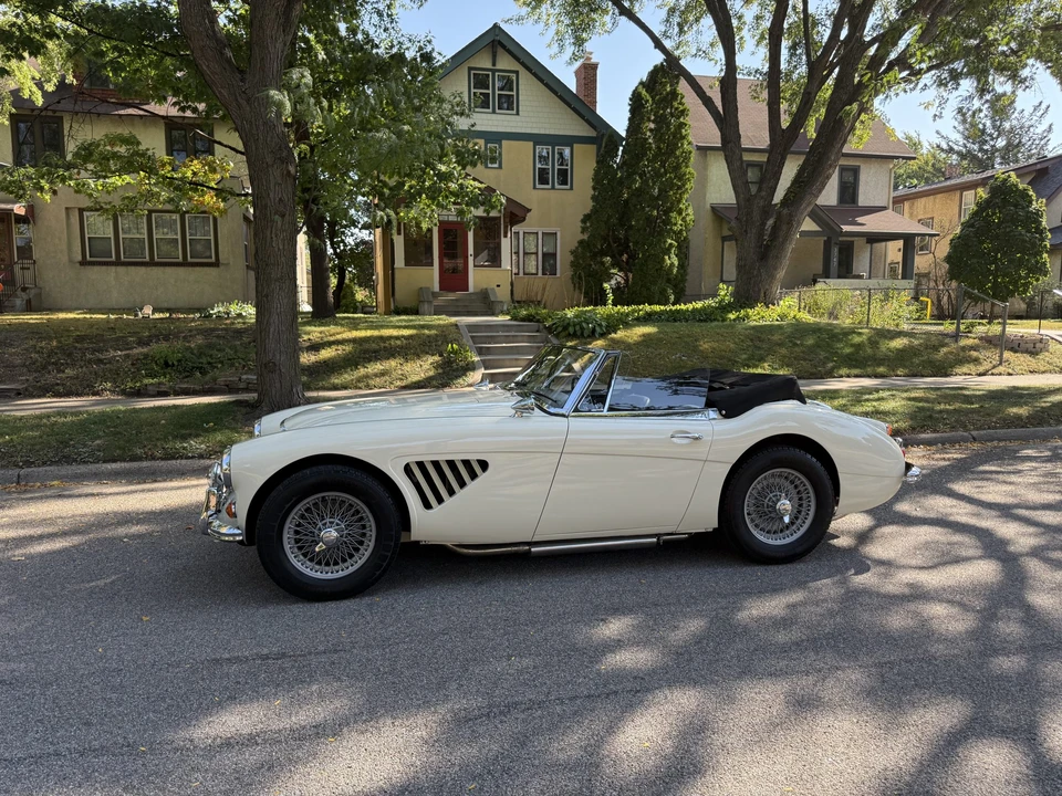 1967 Austin-Healey 3000 Mark III - Image 4 of 31