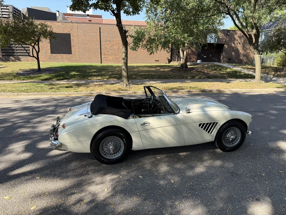 1967 Austin-Healey 3000 Mark III - Image 26 of 31