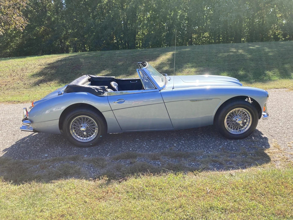 1967 Austin-Healey 3000 Mark III - Image 10 of 31