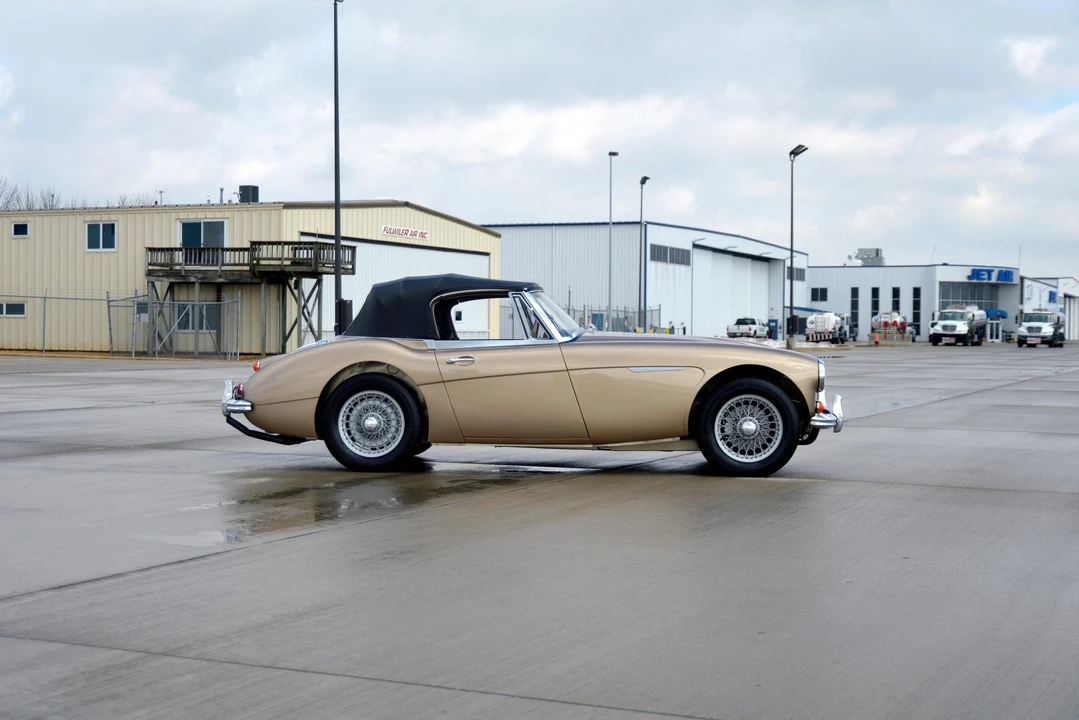 1967 Austin-Healey 3000 Mark III - Image 27 of 31