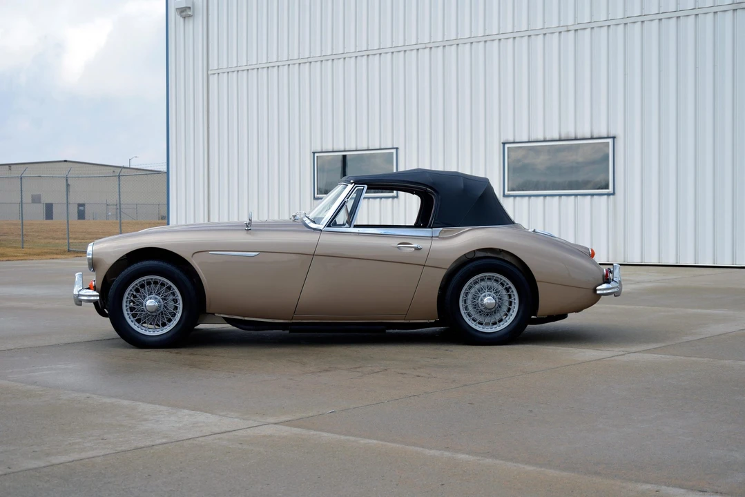 1967 Austin-Healey 3000 Mark III - Image 4 of 31