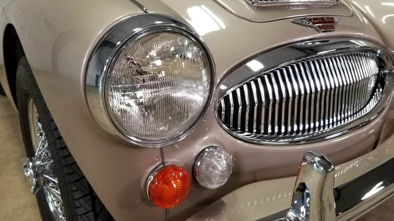 1967 Austin-Healey 3000 Mark III - Image 29 of 31