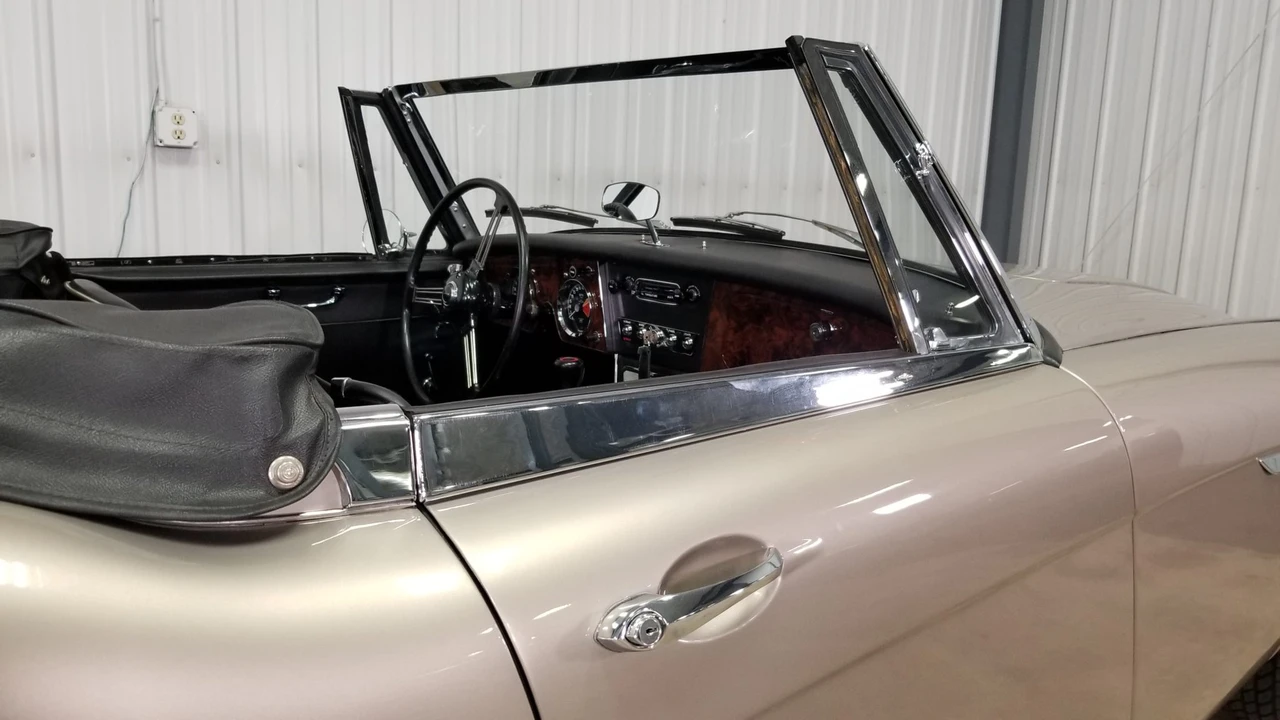 1967 Austin-Healey 3000 Mark III - Image 25 of 31
