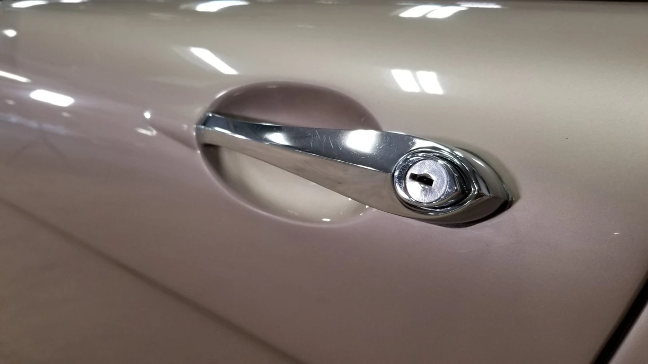 1967 Austin-Healey 3000 Mark III - Image 27 of 31