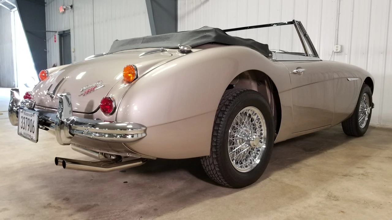 1967 Austin-Healey 3000 Mark III - Image 10 of 31