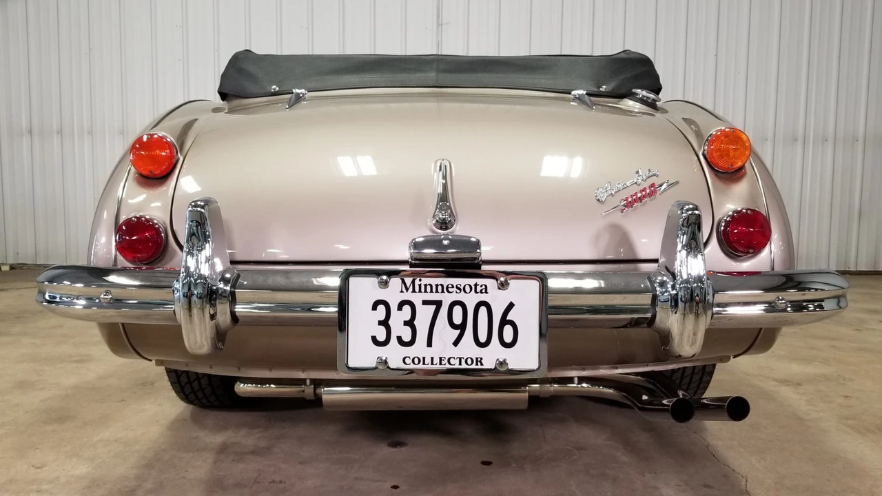 1967 Austin-Healey 3000 Mark III - Image 11 of 31