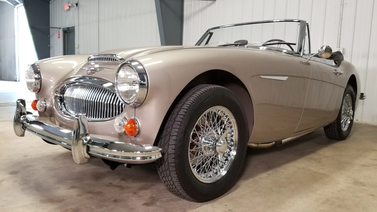 1967 Austin-Healey 3000 Mark III - Image 4 of 31