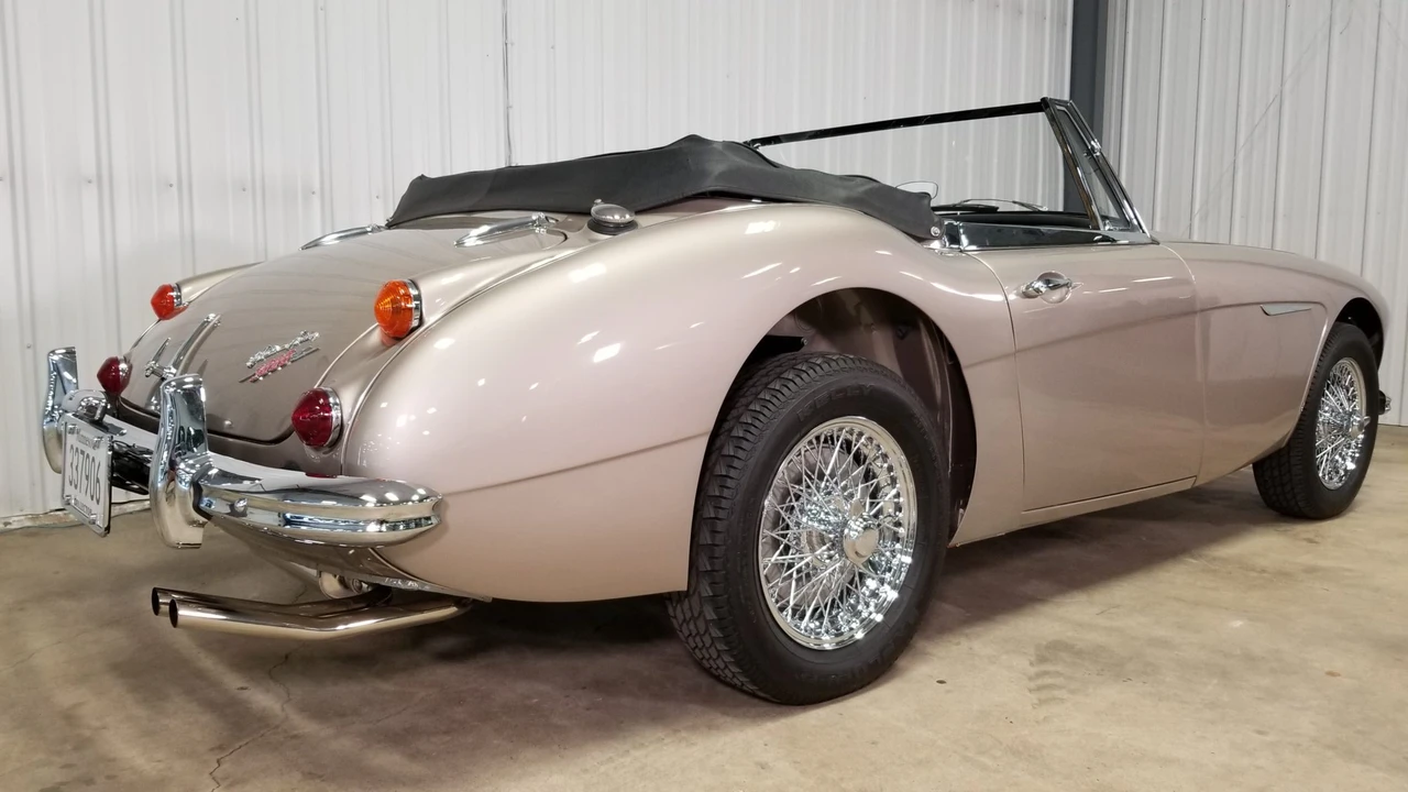 1967 Austin-Healey 3000 Mark III - Image 9 of 31