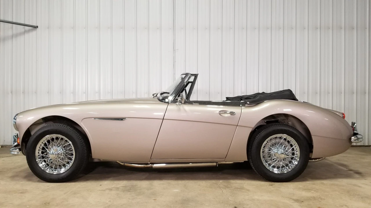 1967 Austin-Healey 3000 Mark III - Image 2 of 31