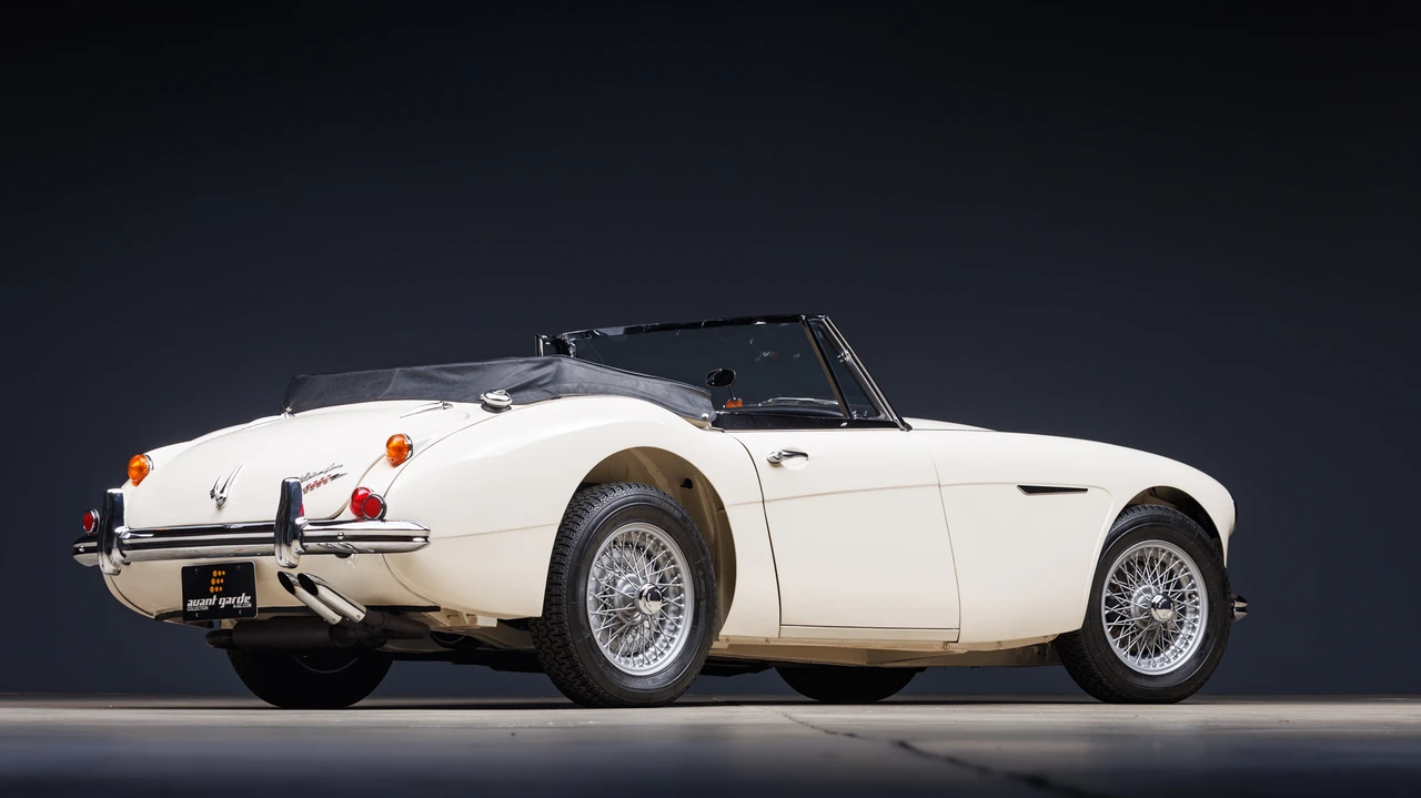 1967 Austin-Healey 3000 Mark III - Image 24 of 31