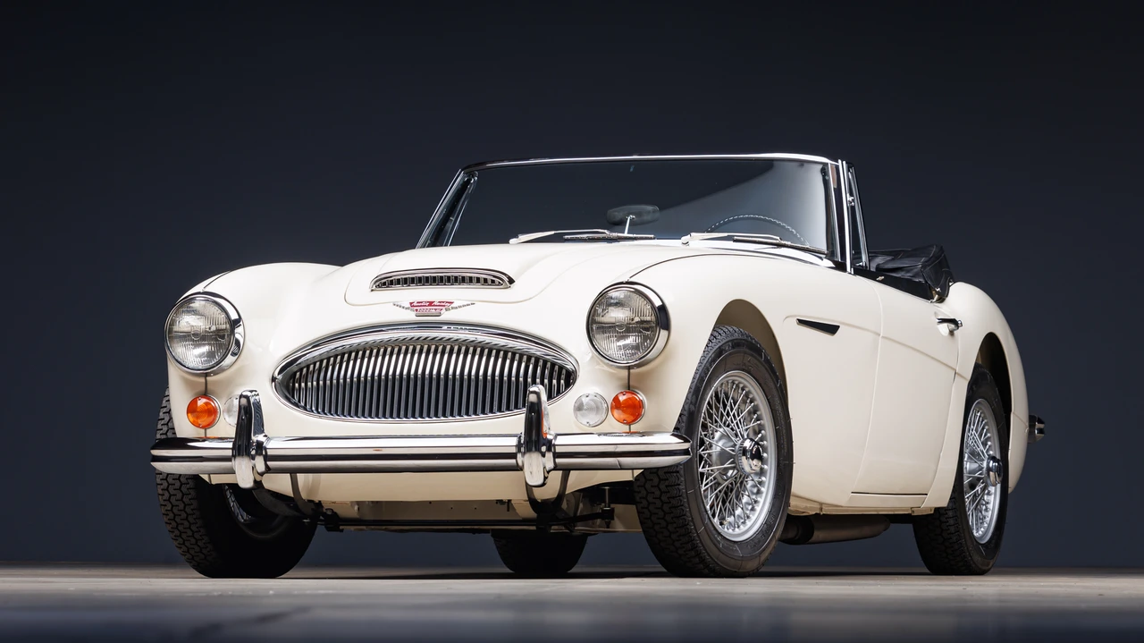 1967 Austin-Healey 3000 Mark III - Image 2 of 31