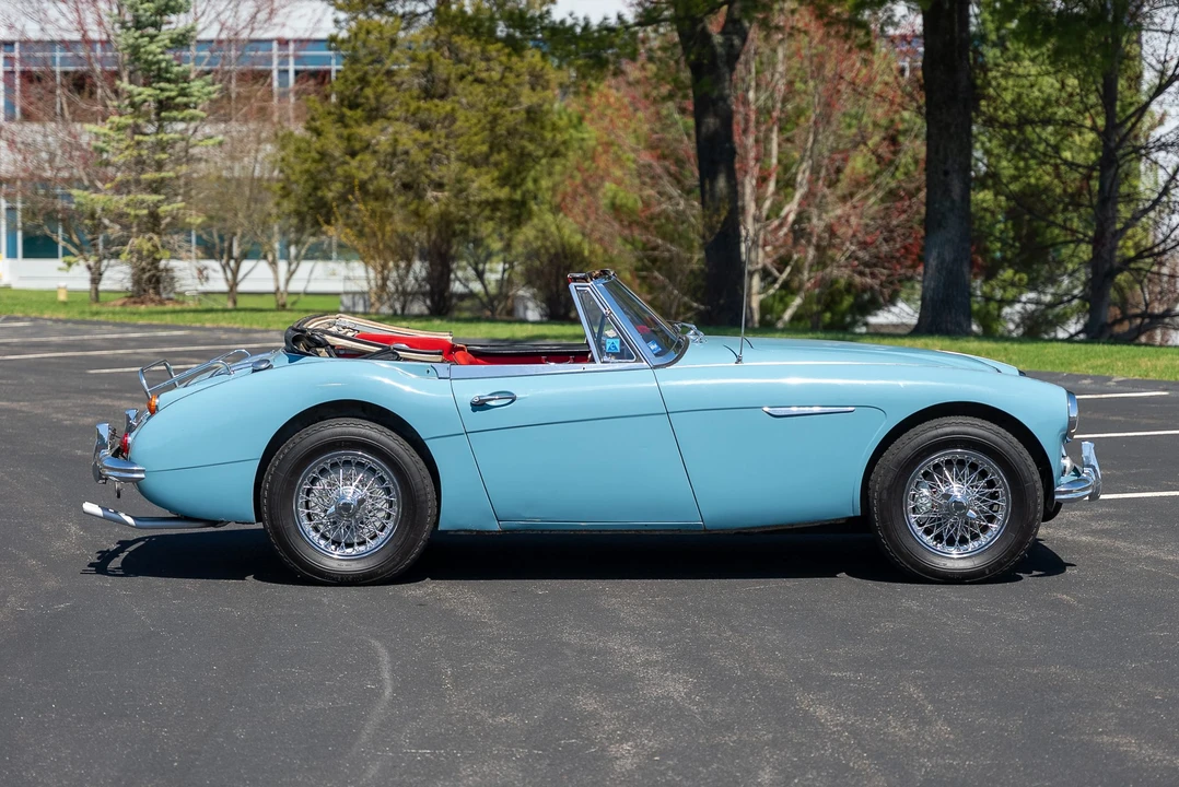 1967 Austin-Healey 3000 Mark III - Image 10 of 31