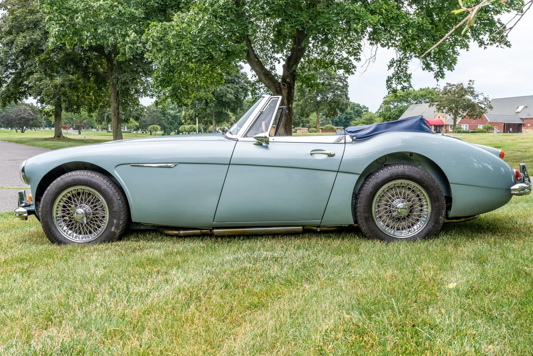1967 Austin-Healey 3000 Mark III - Image 4 of 31
