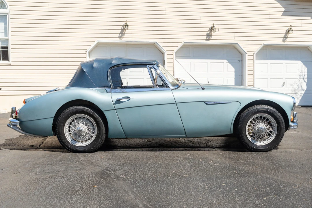 1967 Austin-Healey 3000 Mark III - Image 13 of 31