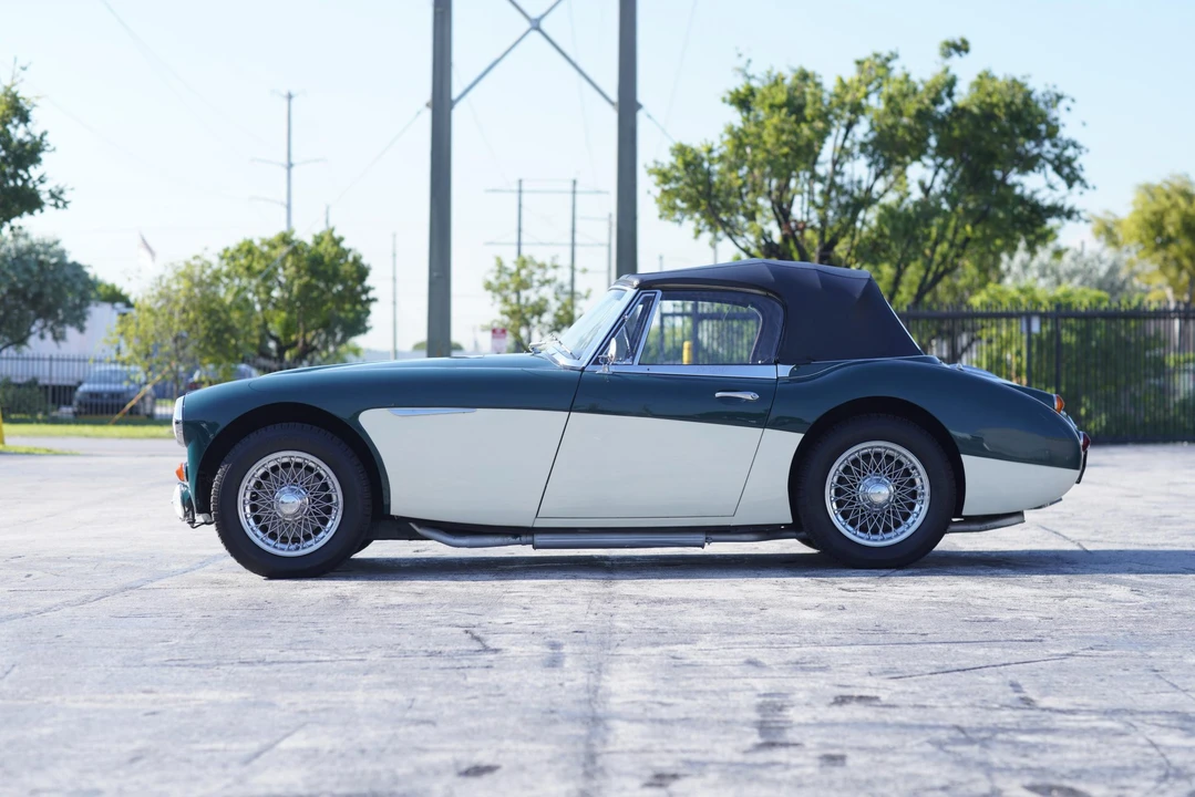 1967 Austin-Healey 3000 Mark III - Image 10 of 31