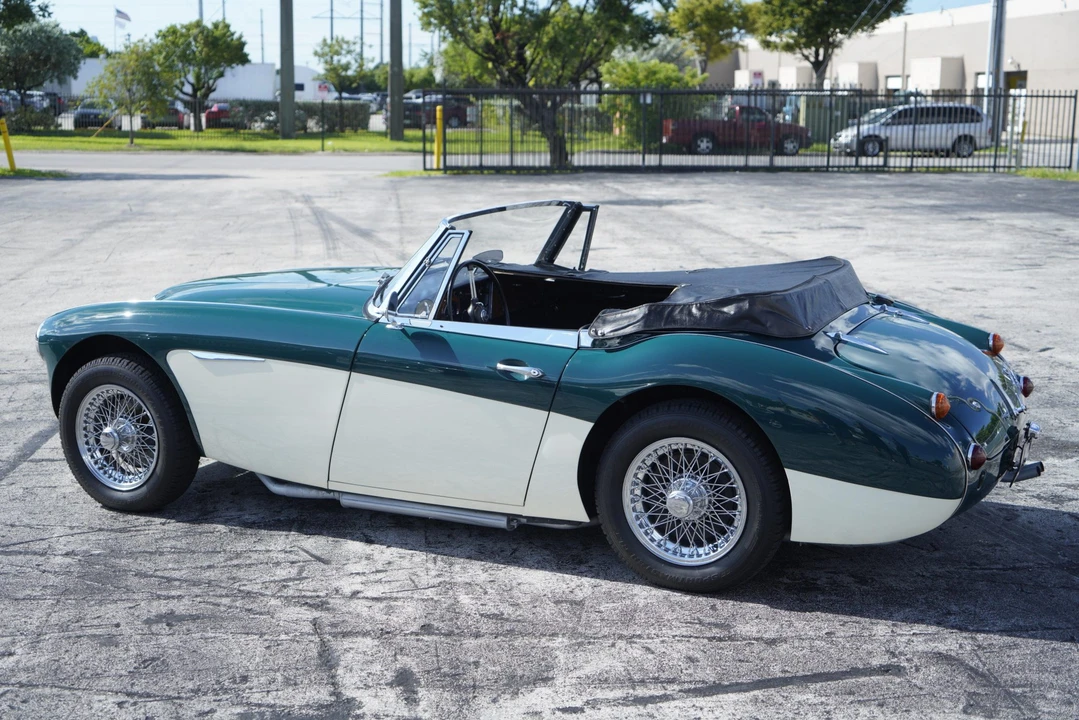 1967 Austin-Healey 3000 Mark III - Image 12 of 31