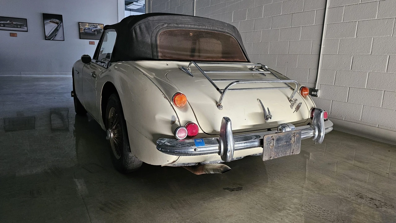 1967 Austin-Healey 3000 Mark III - Image 16 of 31