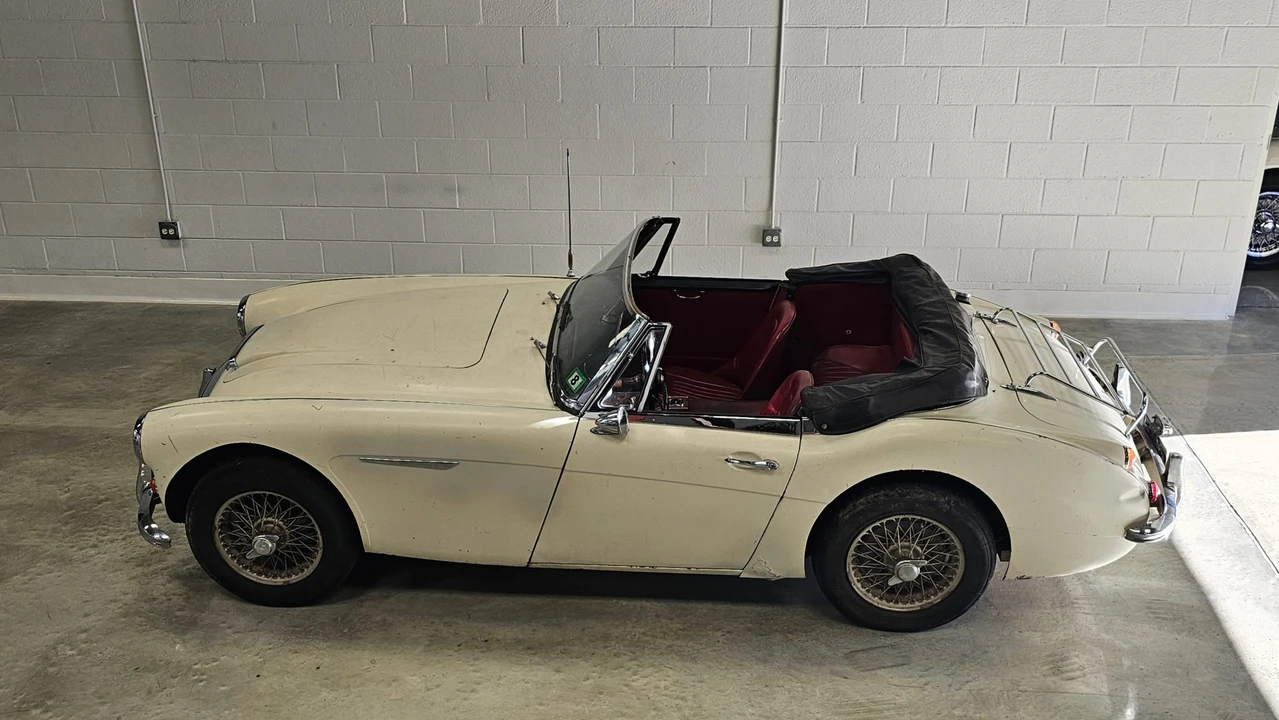 1967 Austin-Healey 3000 Mark III - Image 7 of 31