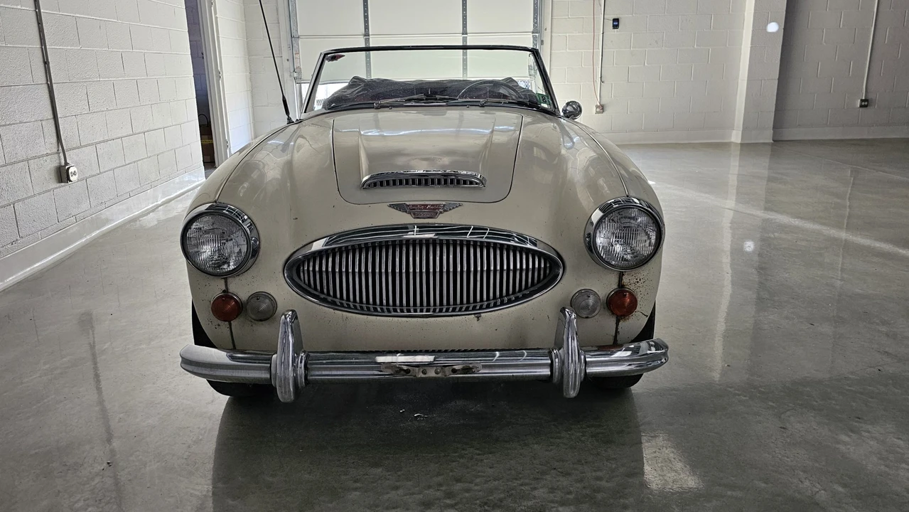 1967 Austin-Healey 3000 Mark III - Image 4 of 31