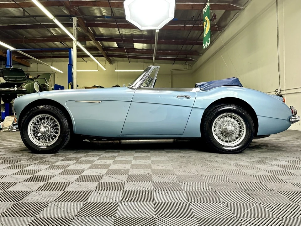 1967 Austin-Healey 3000 Mark III - Image 14 of 21