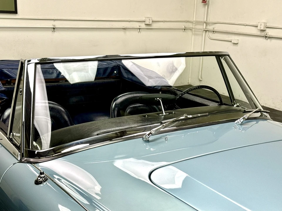 1967 Austin-Healey 3000 Mark III - Image 10 of 21