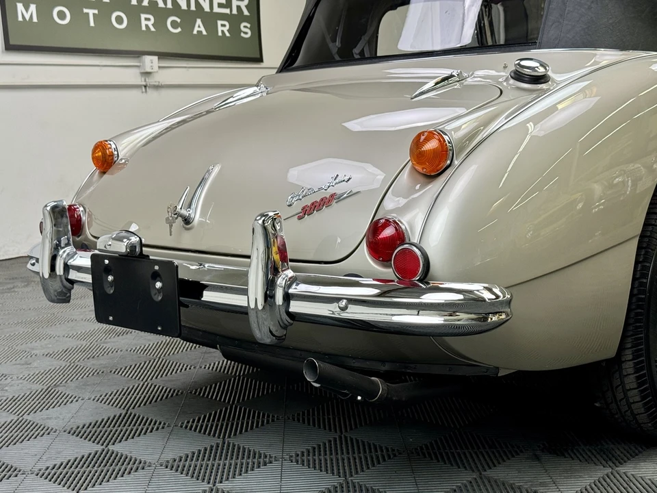 1967 Austin-Healey 3000 Mark III - Image 17 of 31