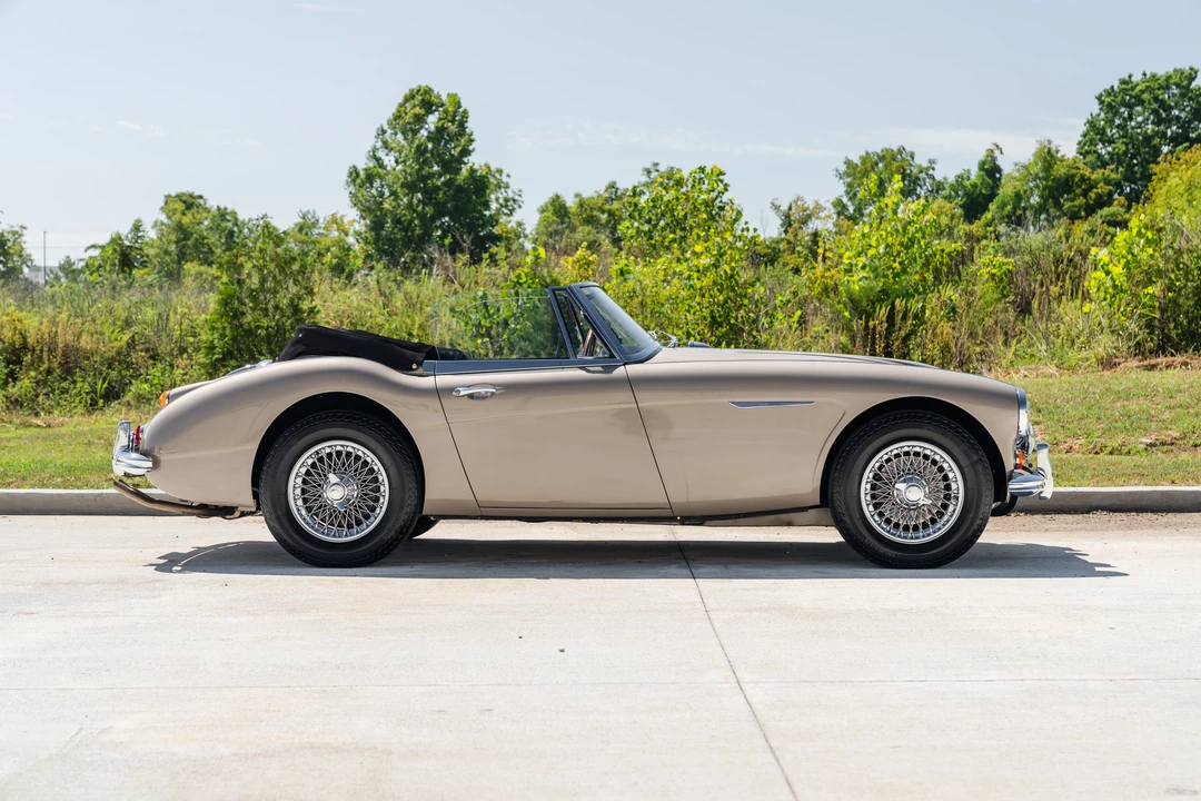 1967 Austin-Healey 3000 Mark III - Image 4 of 31