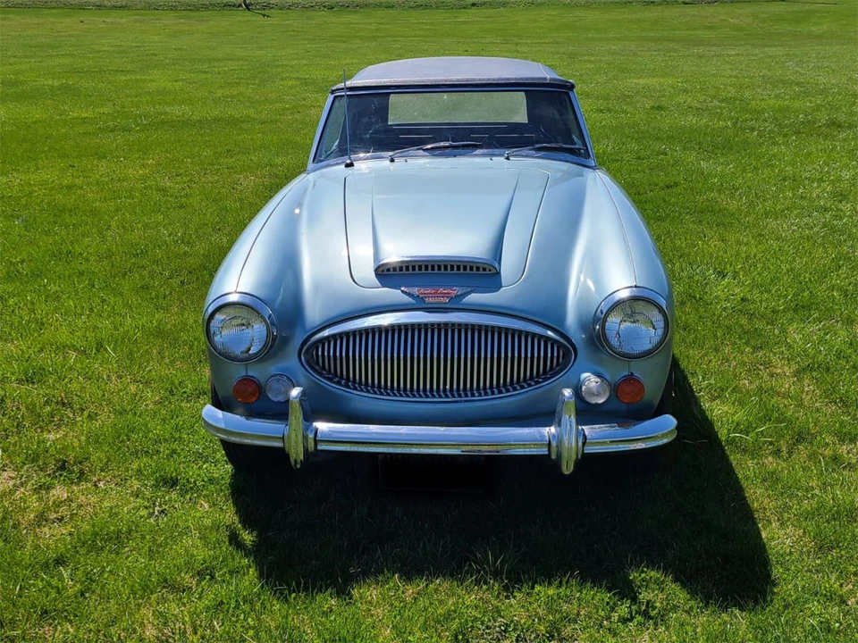 1967 Austin-Healey 3000 Mark III - Image 2 of 8
