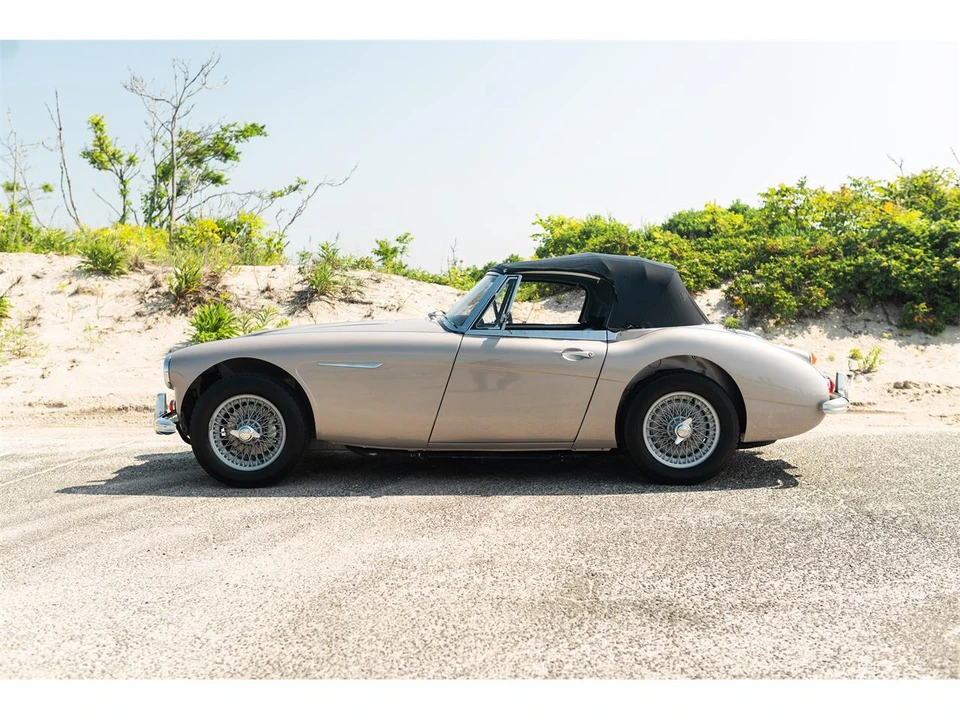 1967 Austin-Healey 3000 Mark III - Image 10 of 31