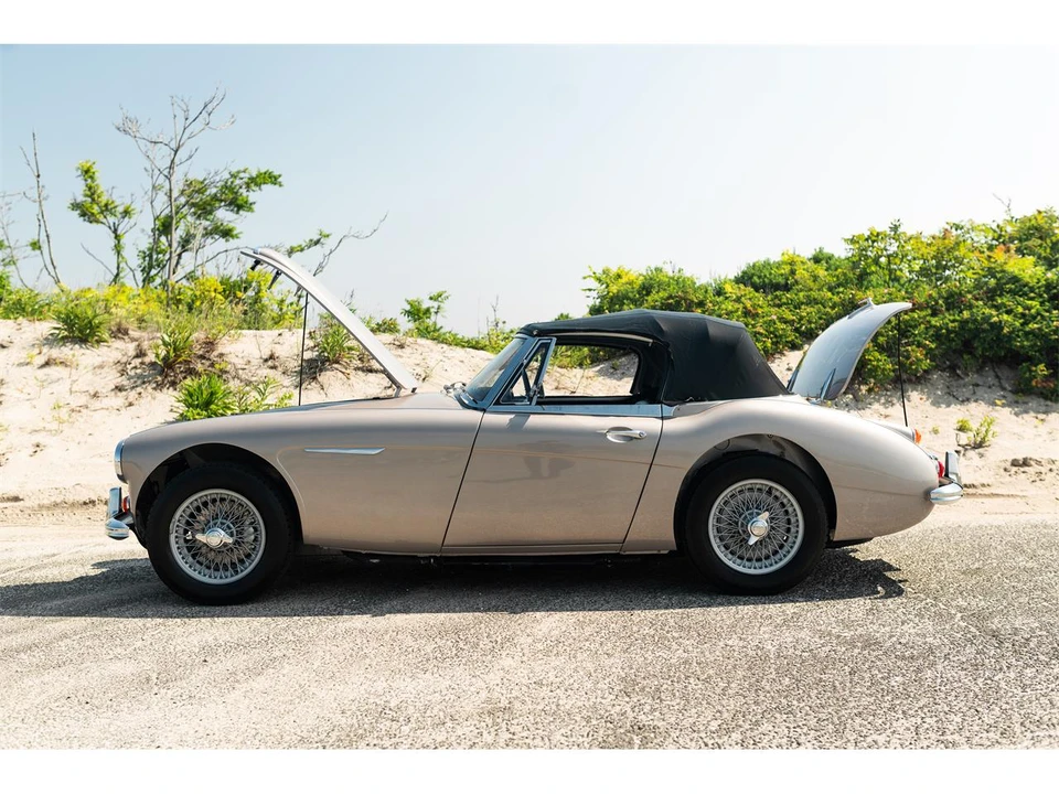 1967 Austin-Healey 3000 Mark III - Image 14 of 31