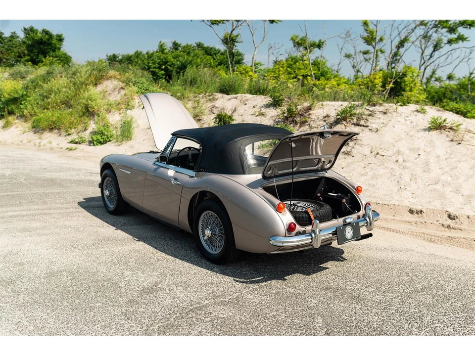 1967 Austin-Healey 3000 Mark III - Image 15 of 31