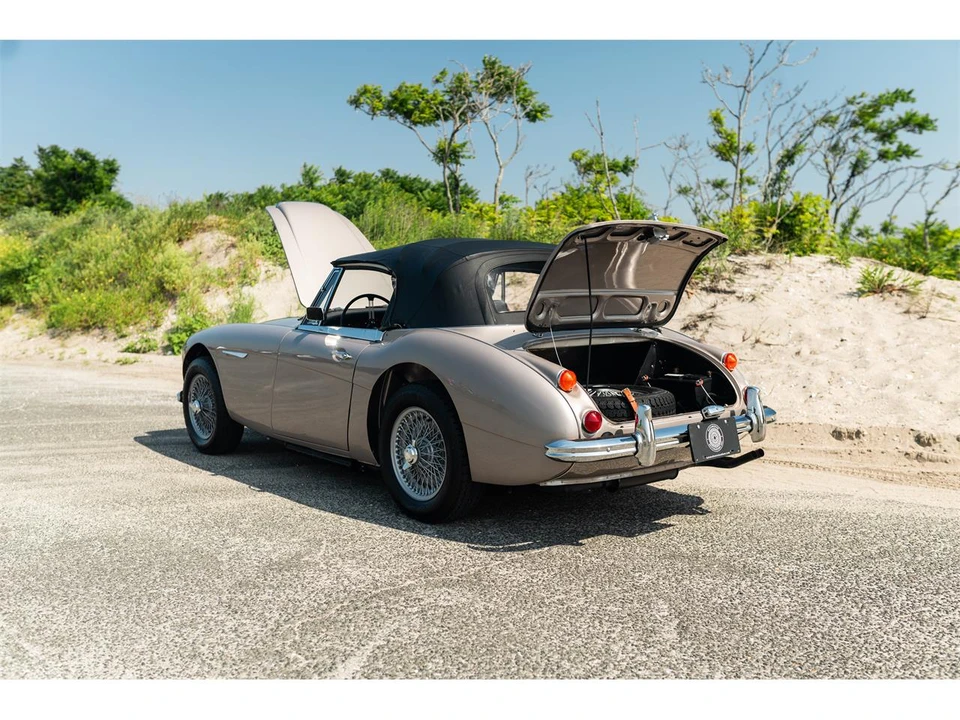 1967 Austin-Healey 3000 Mark III - Image 16 of 31
