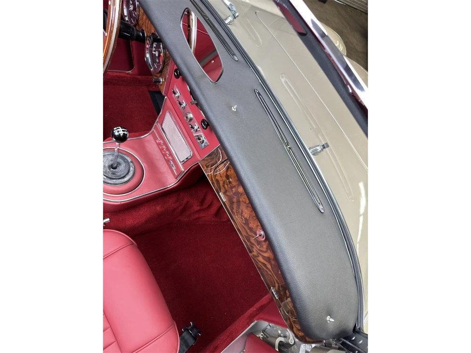 1967 Austin-Healey 3000 Mark III - Image 28 of 30