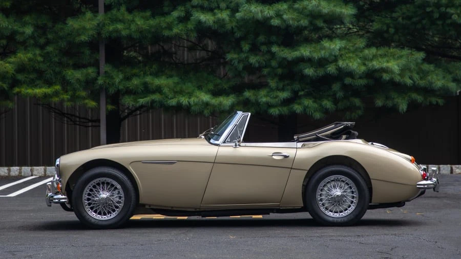 1967 Austin-Healey 3000 Mark III - Image 2 of 20