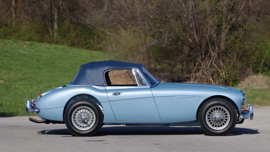 1967 Austin-Healey 3000 Mark III - Image 2 of 20