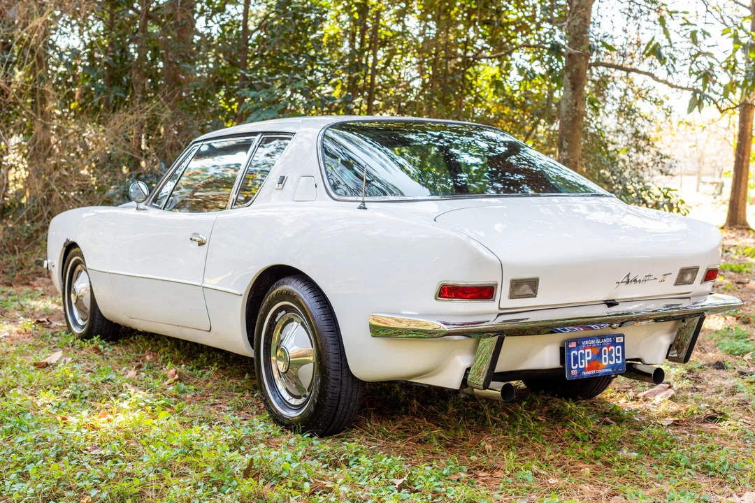 1967 Studebaker Avanti - Image 4 of 31