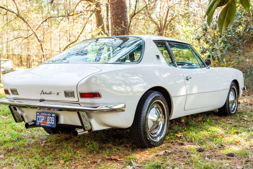 1967 Studebaker Avanti - Image 6 of 31