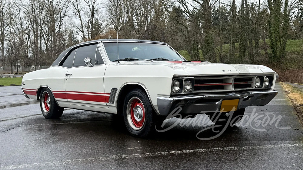 1967 Buick Gran Sport - Image 11 of 13