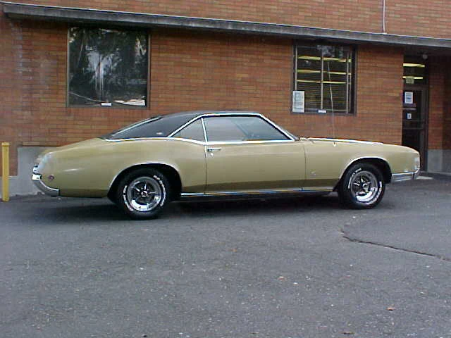 1967 Buick Riviera 2nd Gen - Image 2 of 2
