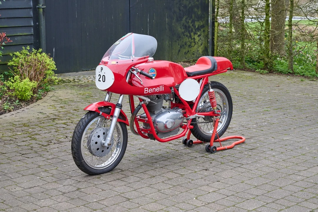 1977 Benelli - Image 2 of 30