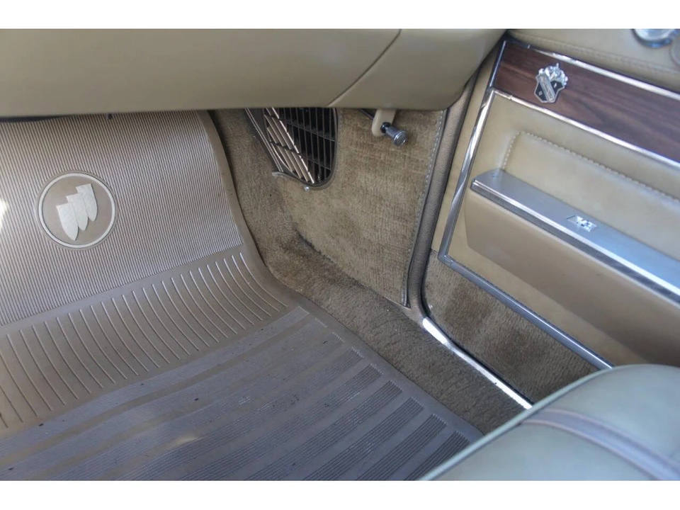 1967 Buick Electra - Image 16 of 31