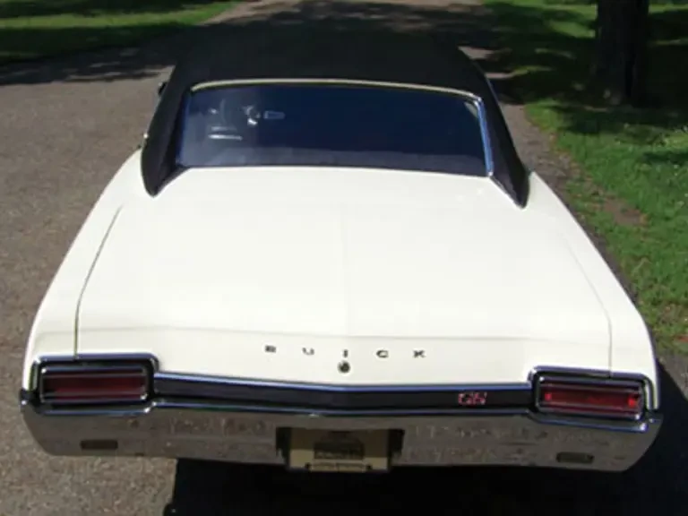 1967 Buick Gran Sport - Image 9 of 11
