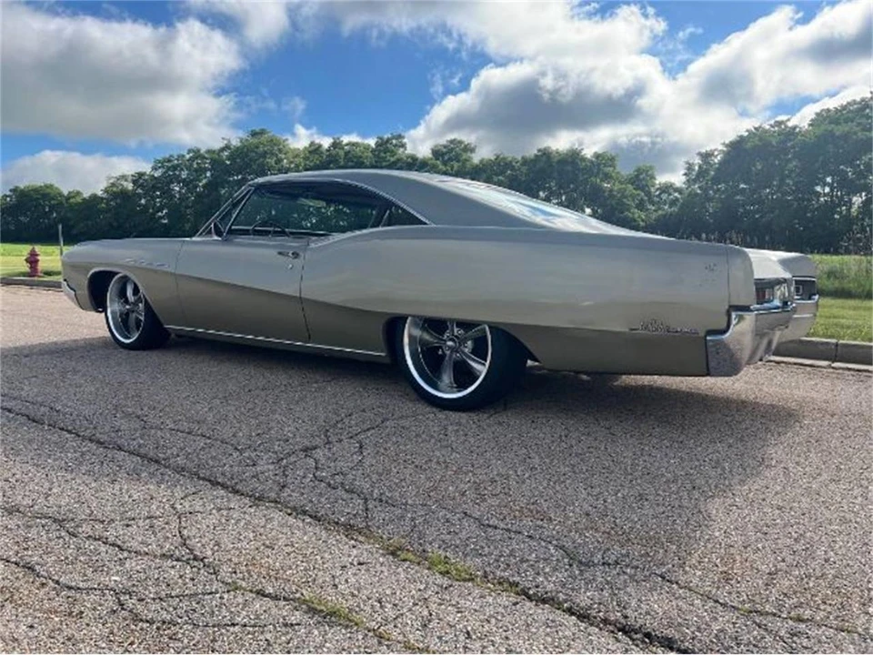 1967 Buick LeSabre - Image 10 of 13