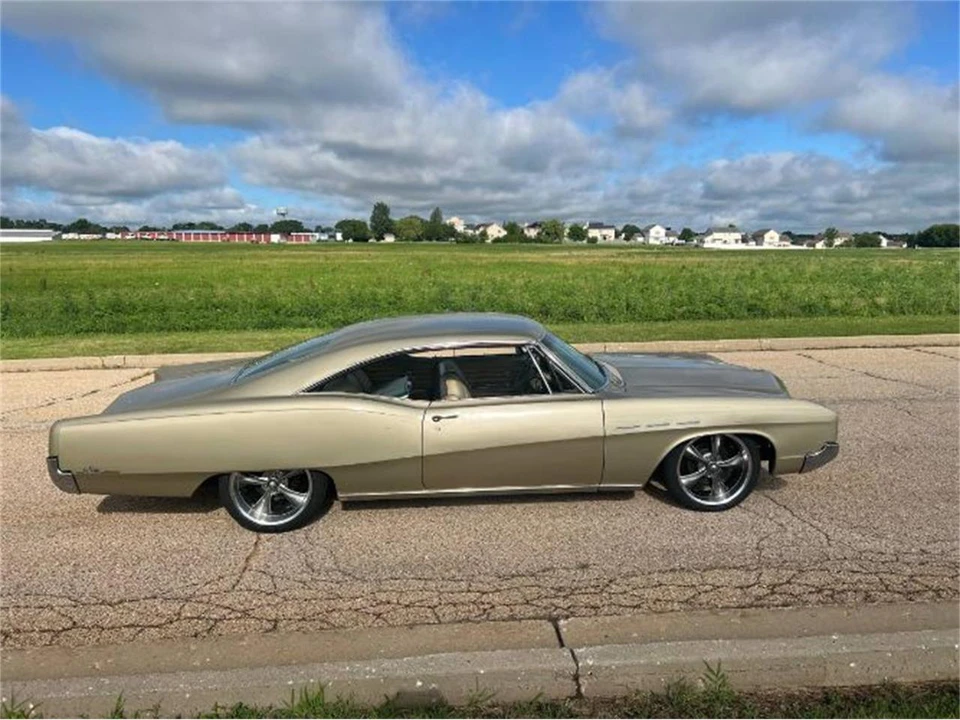 1967 Buick LeSabre - Image 6 of 13