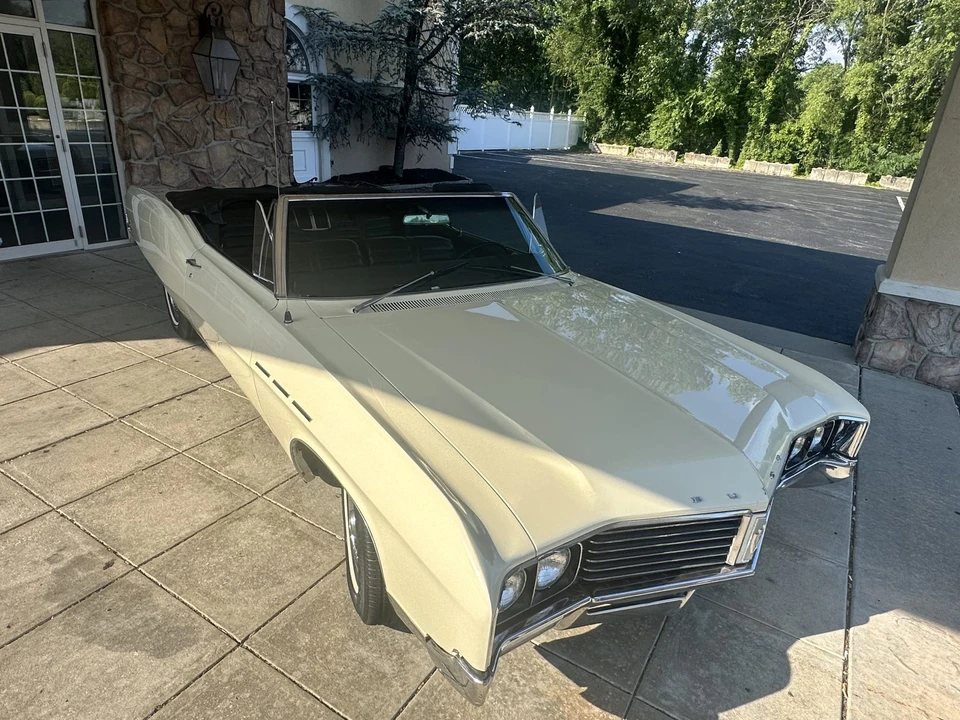 1967 Buick LeSabre - Image 2 of 31