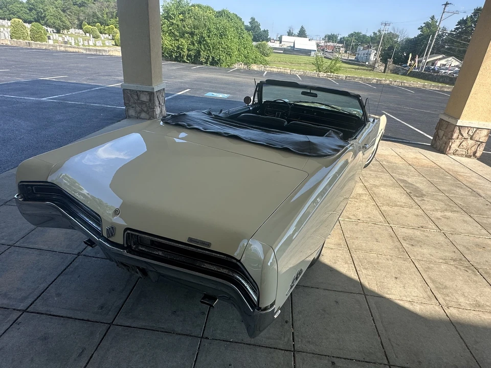1967 Buick LeSabre - Image 13 of 31