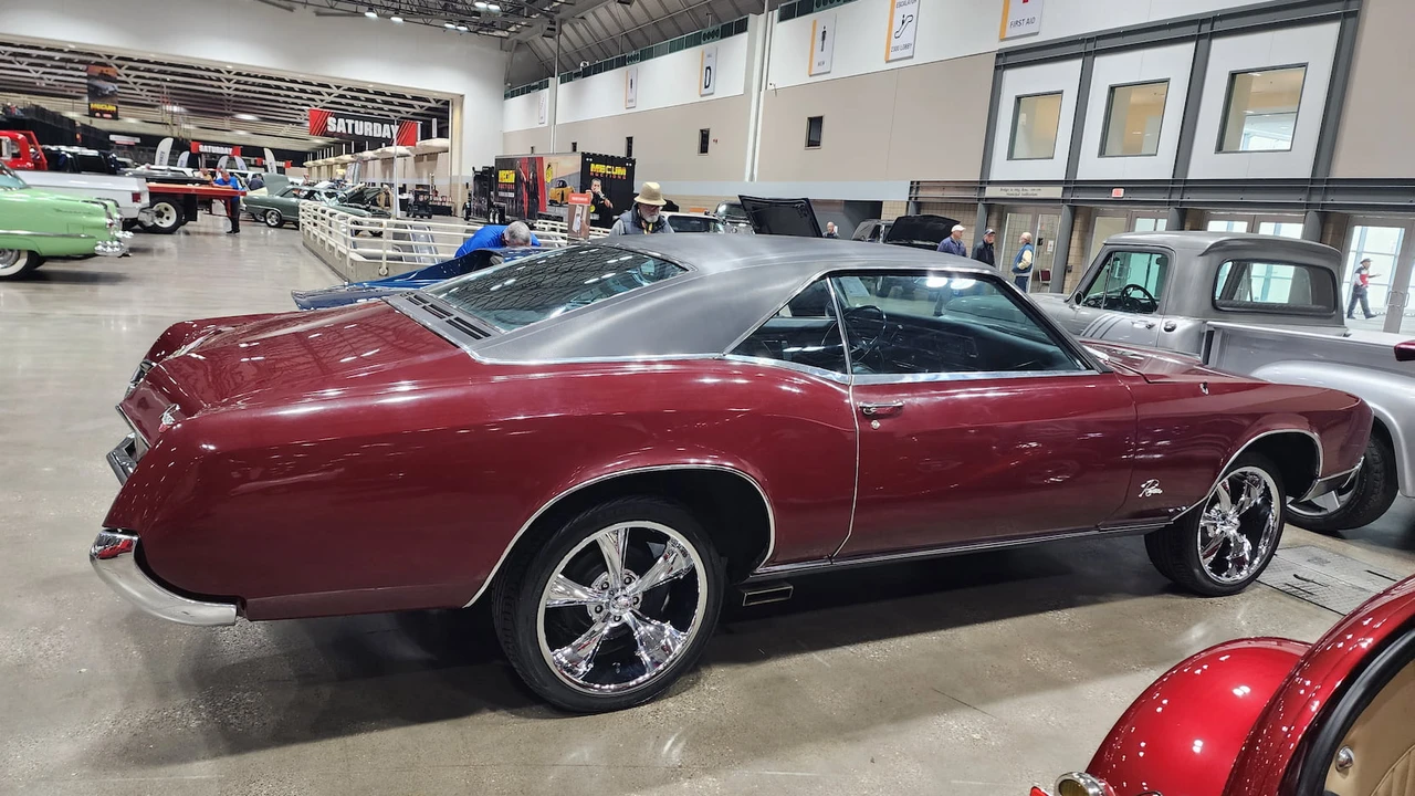 1967 Buick Riviera 2nd Gen - Image 4 of 8