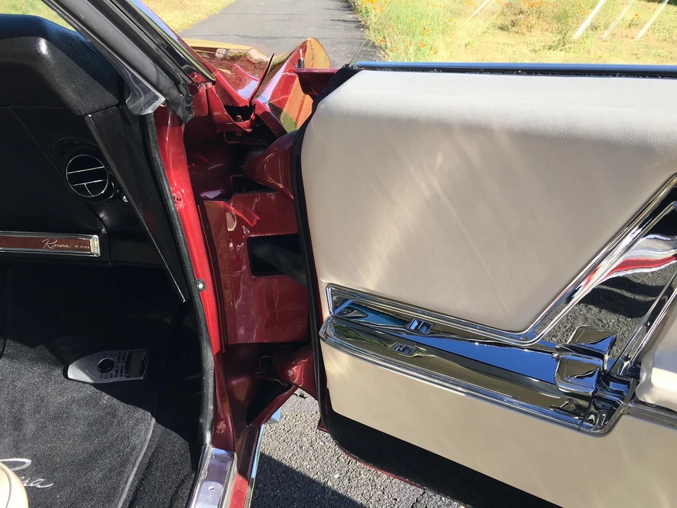 1967 Buick Riviera 2nd Gen - Image 25 of 31