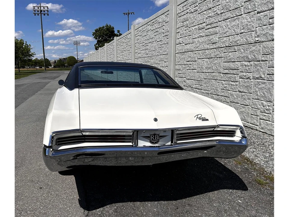 1967 Buick Riviera 2nd Gen - Image 12 of 31