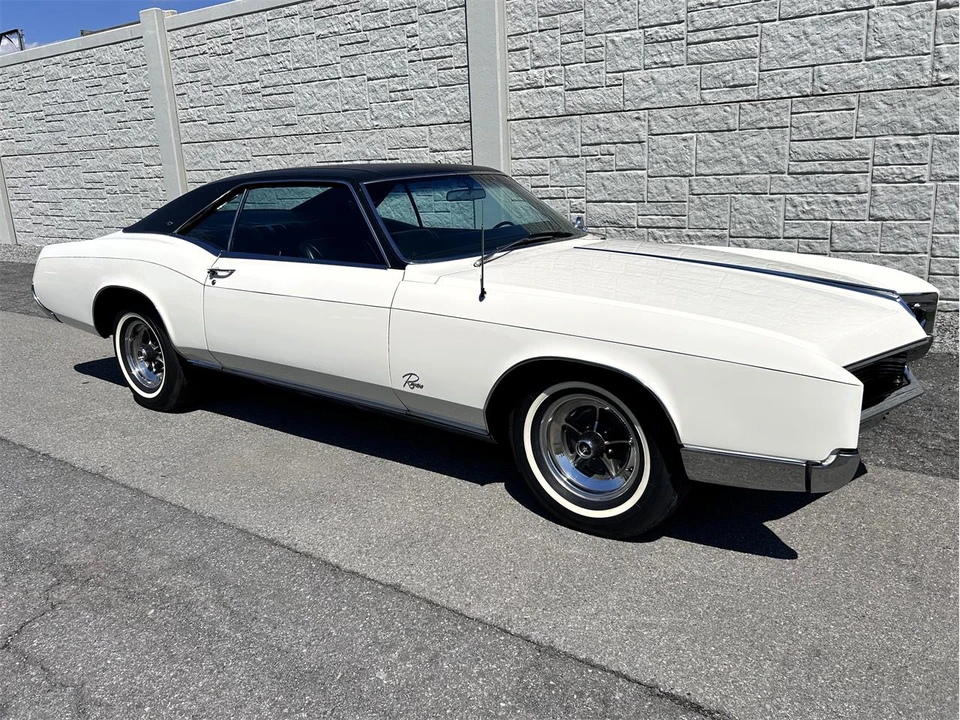 1967 Buick Riviera 2nd Gen - Image 16 of 31